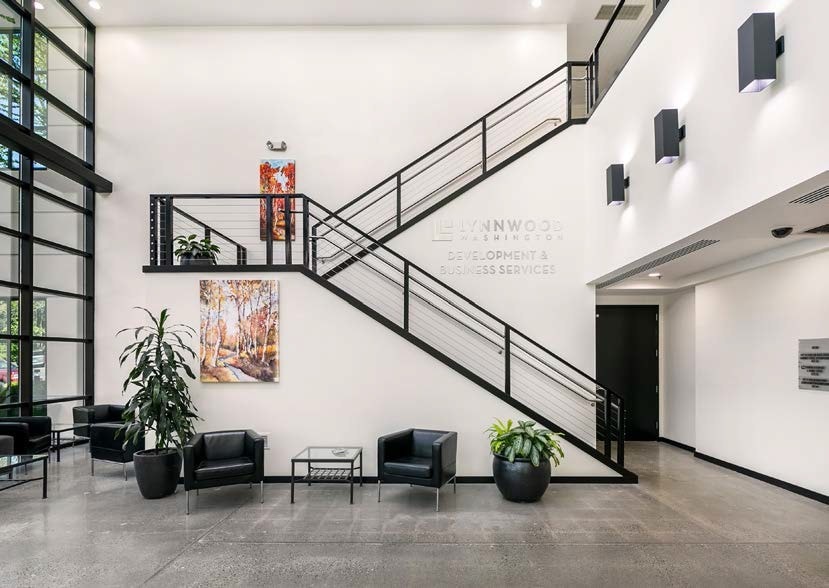 20816 44th Ave W, Lynnwood, WA à louer - Hall d’entrée – Image 3 sur 9