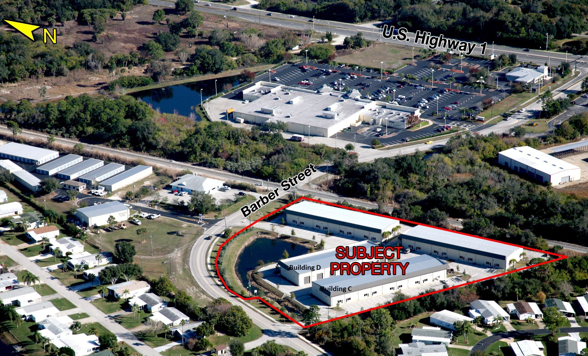 9577 Gator Dr, Sebastian, FL à louer Photo principale– Image 1 sur 5