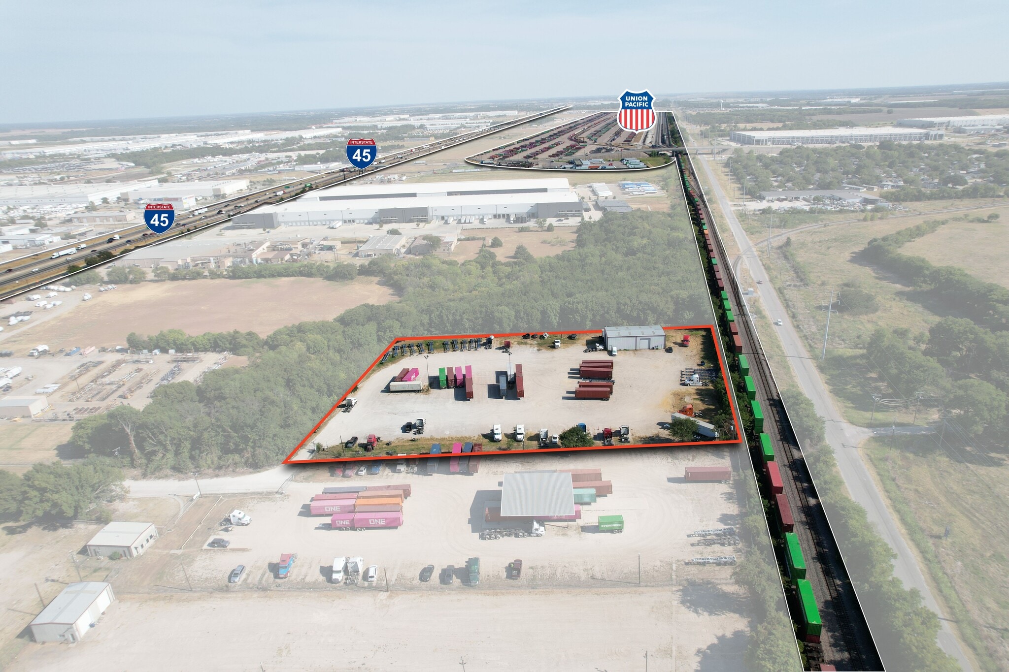 1011 IH 45 S, Hutchins, TX à louer Photo principale– Image 1 sur 7