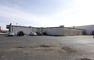 Plus de détails pour 107-127 N Main St, East Peoria, IL - Local commercial à louer