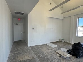 3300 Cady's Aly NW, Washington, DC à louer Photo de l’immeuble– Image 2 sur 9