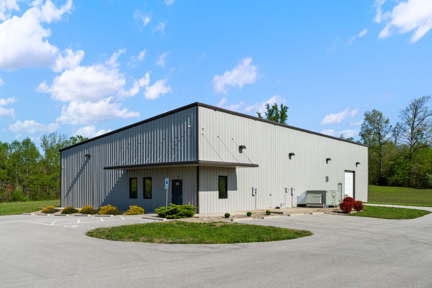 170 Budco Ln, Elizabethtown, KY à louer - Photo de l’immeuble – Image 2 sur 52