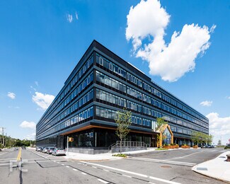 Plus de détails pour 8 Navy Pier Ct, Staten Island, NY - Local commercial à louer