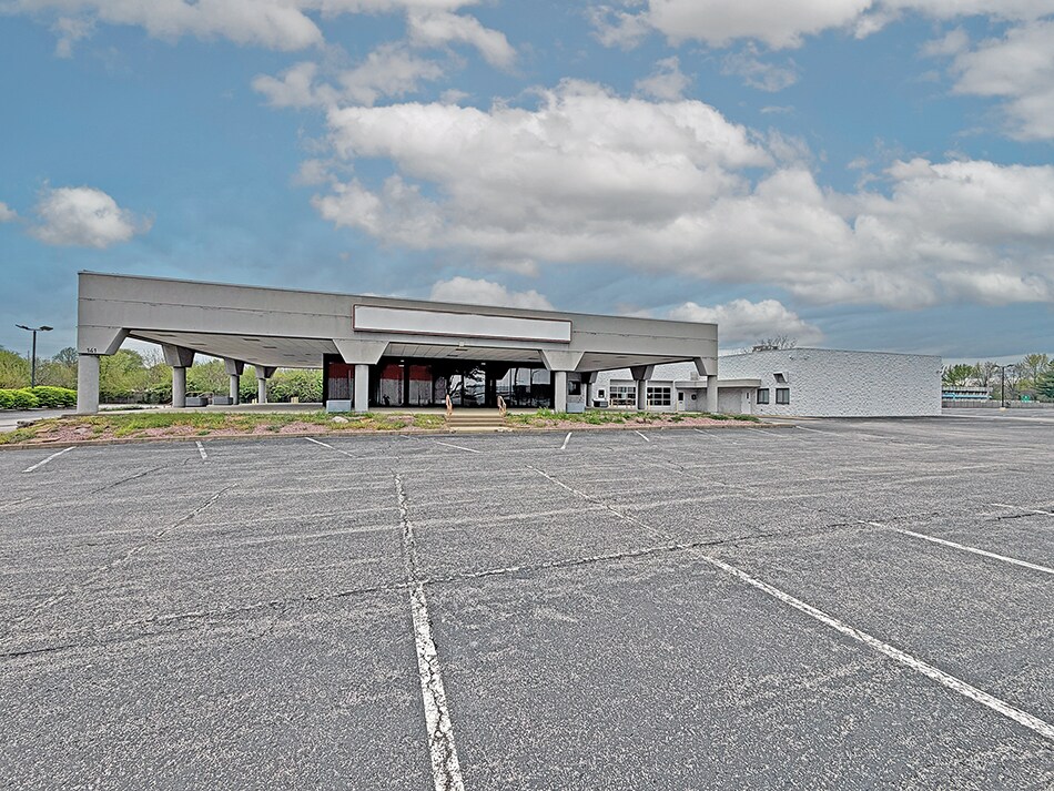 141 Auto Ct, O'Fallon, IL à vendre Photo principale– Image 1 sur 19