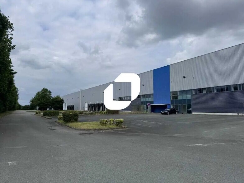 Industriel/Logistique dans Dechy à louer - Photo de l’immeuble – Image 1 sur 8