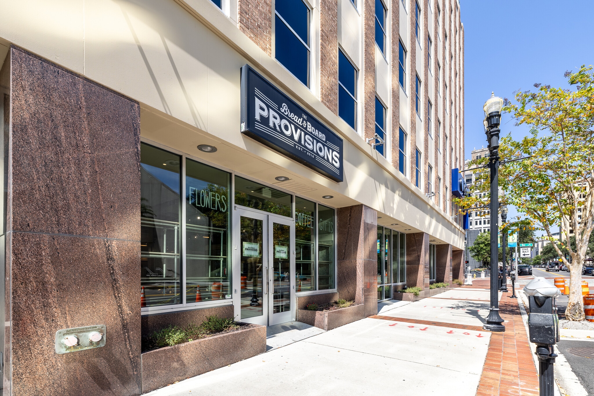 100 W Bay St, Jacksonville, FL à louer Photo de l’immeuble– Image 1 sur 8