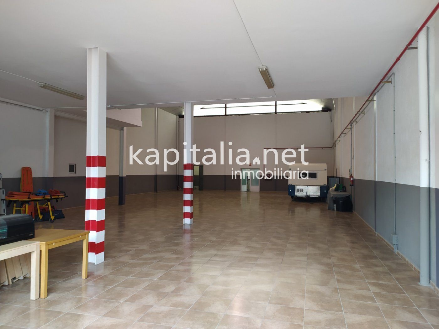 Industriel/Logistique dans NOVETLÈ, Valencia à vendre Photo principale– Image 1 sur 7