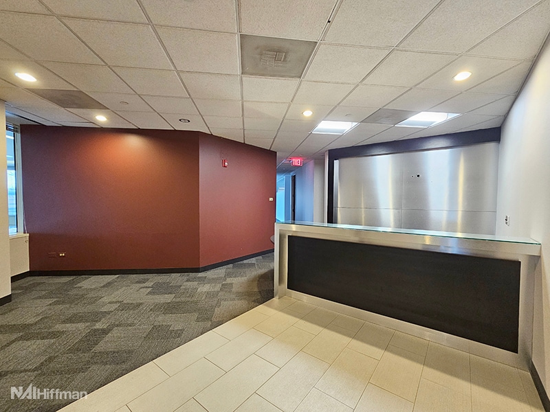 601 Oakmont Ln, Westmont, IL à louer Photo intérieure– Image 1 sur 16