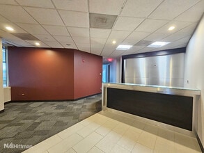 601 Oakmont Ln, Westmont, IL à louer Photo intérieure– Image 1 sur 16