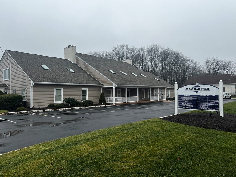 81 Big Oak Rd, Morrisville, PA à louer - Photo principale – Image 1 sur 16