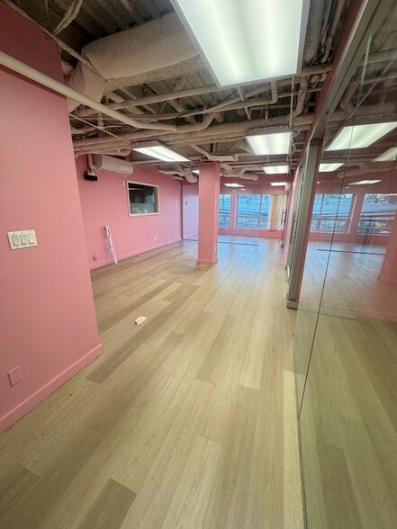 13510 35th Ave, Flushing, NY à louer - Photo intérieure – Image 3 sur 12