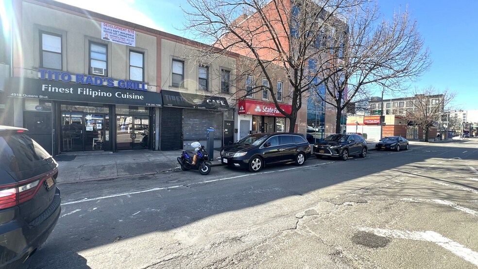 4908-4910 Queens Blvd, Flushing, NY à vendre - Photo de l’immeuble – Image 1 sur 4