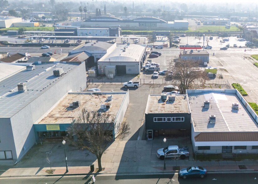 942-946 W Main St, Merced, CA à vendre - Photo de l’immeuble – Image 3 sur 7