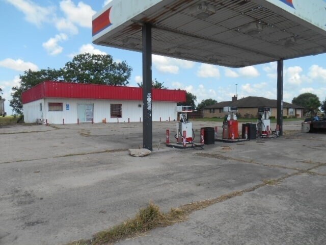 4860 S State Highway 71, El Campo, TX à vendre - Photo de l’immeuble – Image 3 sur 4