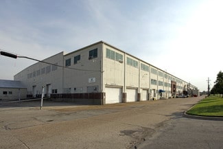 Plus de détails pour 541 Industry Rd, Louisville, KY - Industriel/Logistique à louer