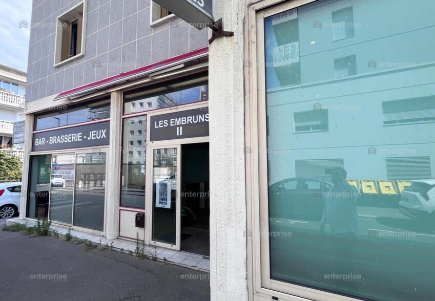 Local commercial dans Le Havre à louer - Photo de l’immeuble – Image 2 sur 10