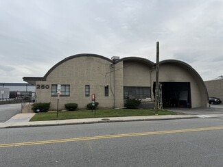 Plus de détails pour 250 North St, Teterboro, NJ - Industriel/Logistique à louer