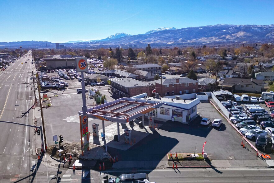 1790 Mill St, Reno, NV à vendre - Photo de l’immeuble – Image 2 sur 15