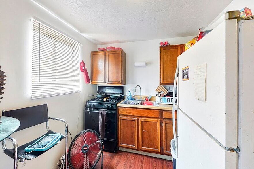 420 Broadway Ave, McKees Rocks, PA à vendre - Photo de l’immeuble – Image 2 sur 25