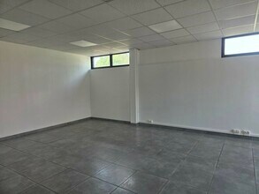 49 Avenue Lefèvre, Vaulx-en-Velin à louer Photo intérieure– Image 1 sur 6