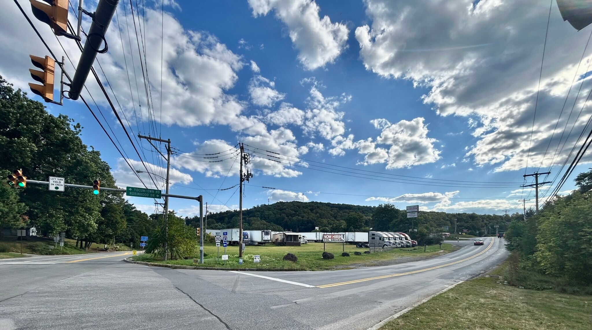 1550 Robinhood Dr, Etters, PA à vendre Photo de l’immeuble– Image 1 sur 5