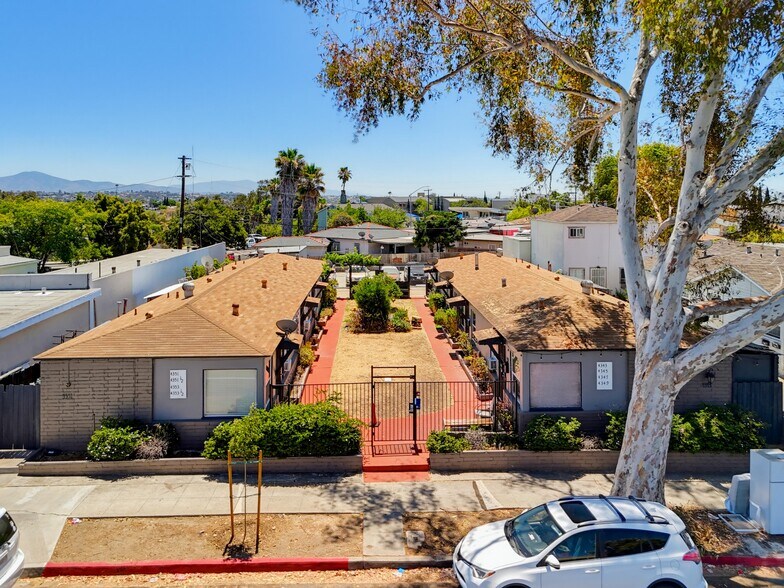 4343-4353 Poplar St, San Diego, CA à vendre - Photo de l’immeuble – Image 1 sur 10