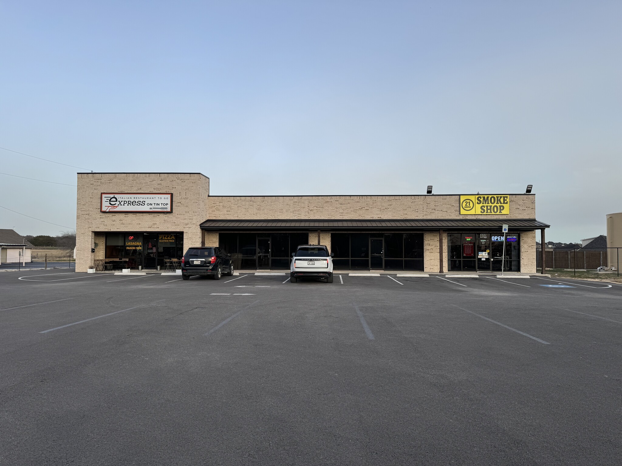 4851 Tin Top Rd, Weatherford, TX à louer Photo de l’immeuble– Image 1 sur 10