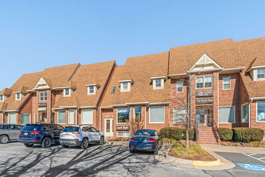 10130-10134 Colvin Run Rd, Great Falls, VA à vendre - Photo de l’immeuble – Image 3 sur 5