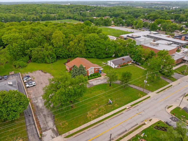 1424 S 55th St, Kansas City, KS à vendre - Photo de l’immeuble – Image 2 sur 79