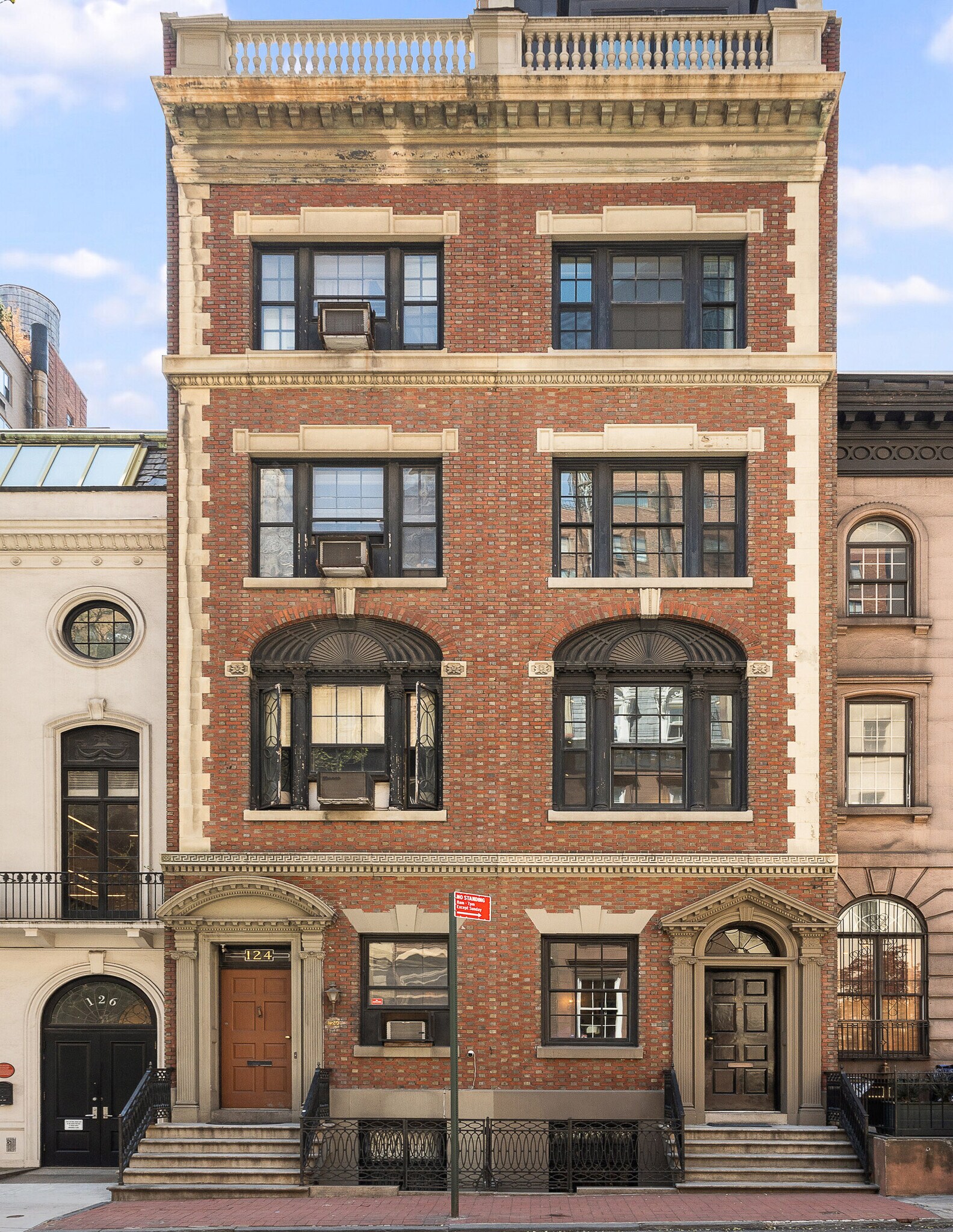 122 E 38th St, New York, NY à vendre Photo de l’immeuble– Image 1 sur 14