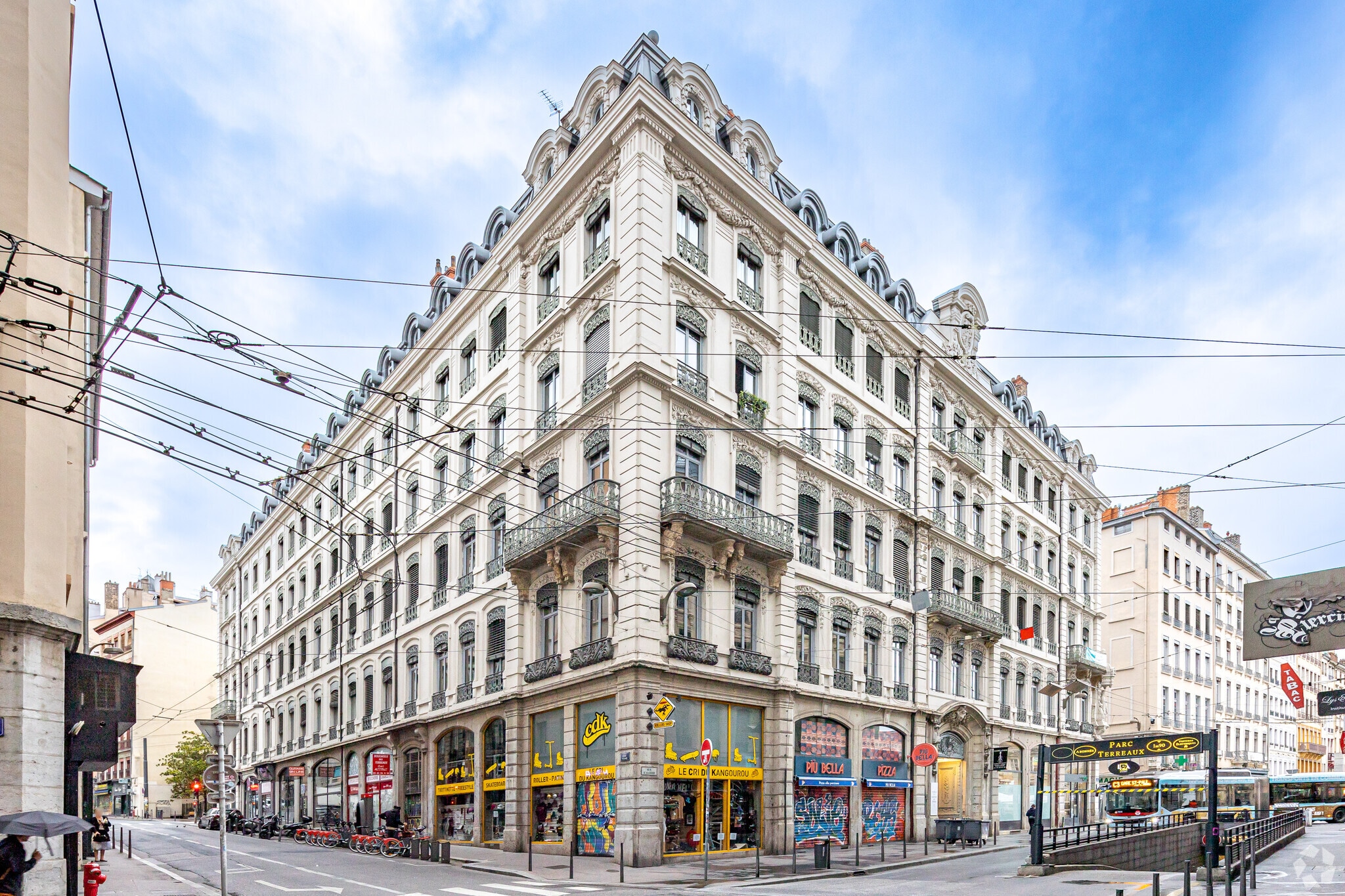 Immeuble residentiel dans Lyon à vendre Photo principale– Image 1 sur 3
