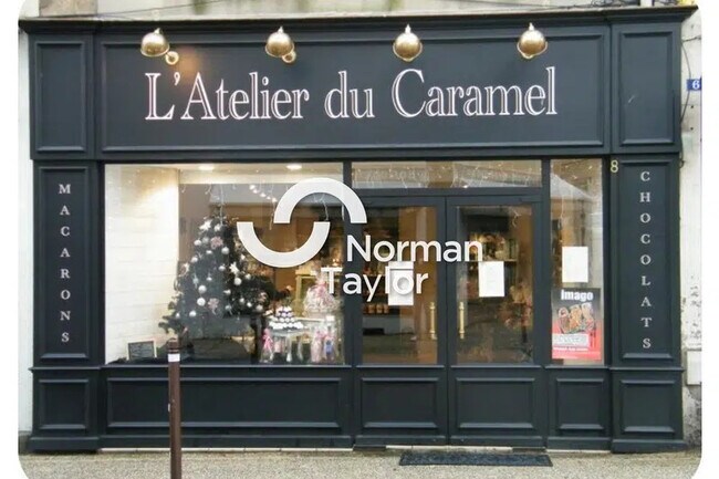 Plus de détails pour Local commercial à louer
