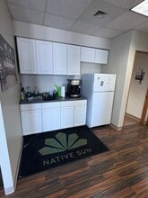 77 Rumford Ave, Waltham, MA à louer Photo de l’immeuble– Image 2 sur 4