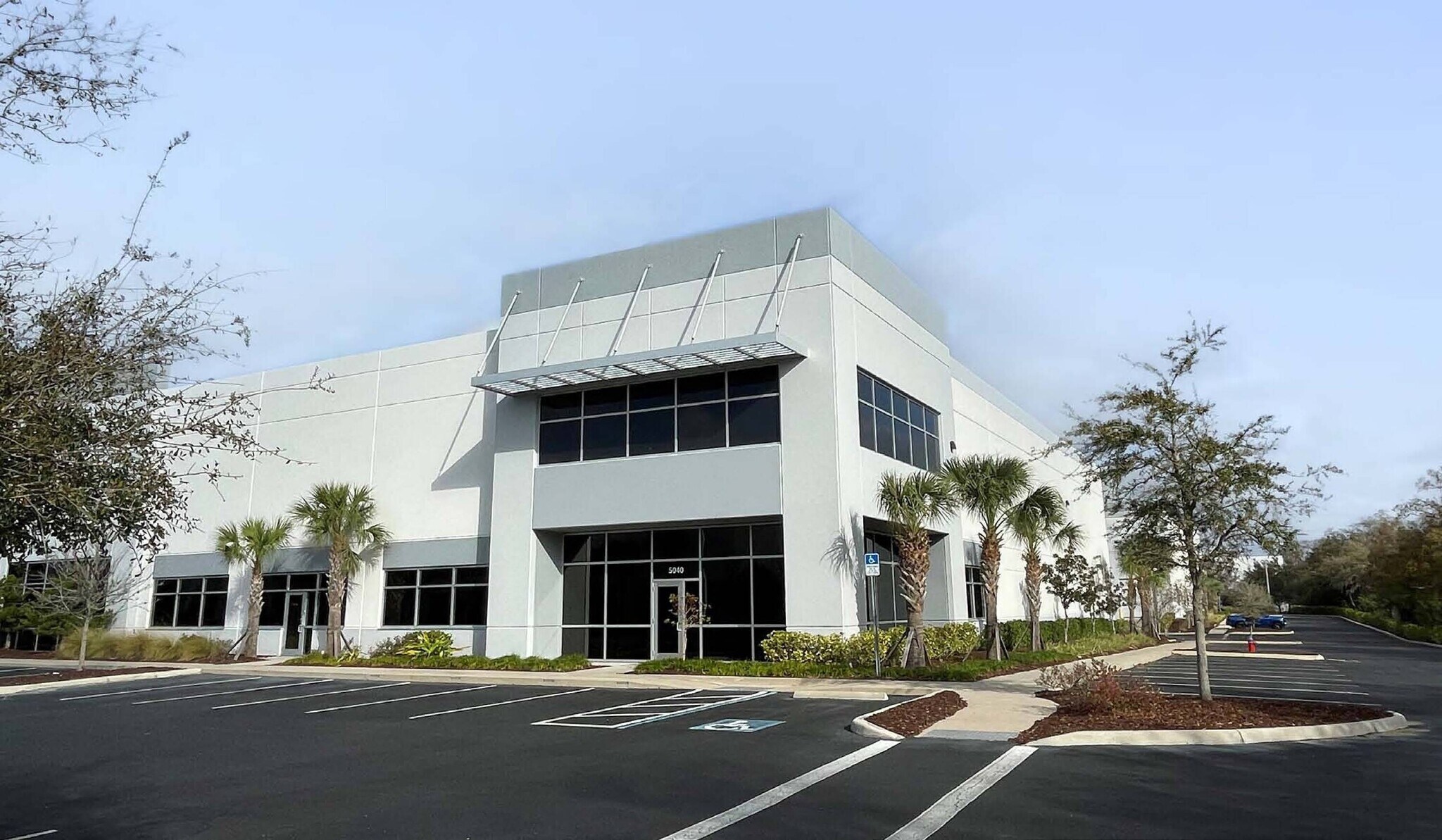 5030-5042 Joanne Kearney Blvd, Tampa, FL à louer Photo de l’immeuble– Image 1 sur 4