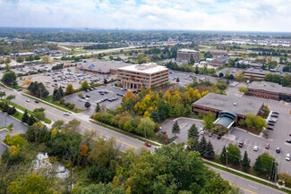 Plus de détails pour 3001 Coolidge Rd, East Lansing, MI - Bureau à louer