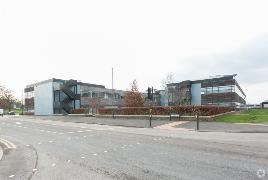 Dirac Cres, Bristol à louer - Photo principale – Image 2 sur 6