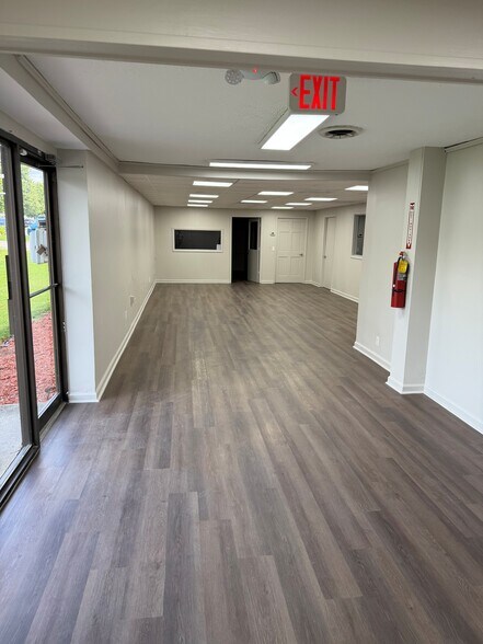 4559 Granite Dr, Tucker, GA à louer - Photo de l’immeuble – Image 2 sur 5