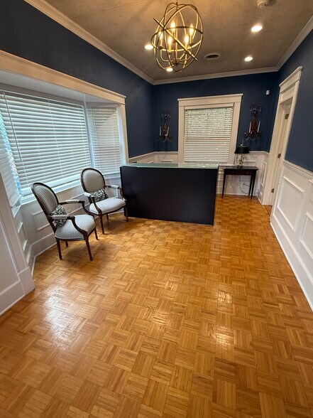 116 W Stone Ave, Greenville, SC à louer - Photo de l’immeuble – Image 2 sur 12
