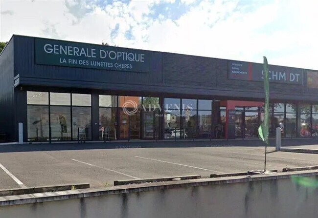 Plus de détails pour Local commercial à louer