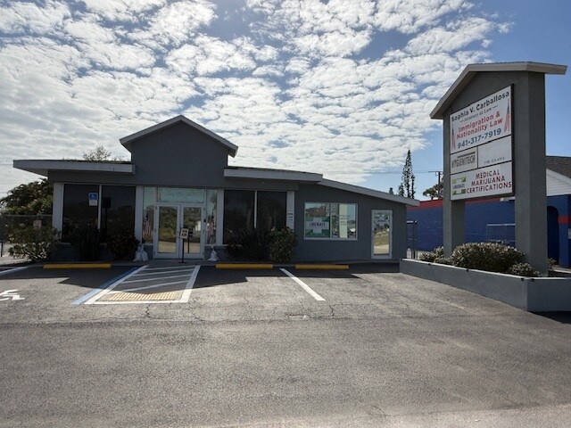 3841 Tamiami Trl, Port Charlotte, FL à vendre - Photo de l’immeuble – Image 2 sur 20
