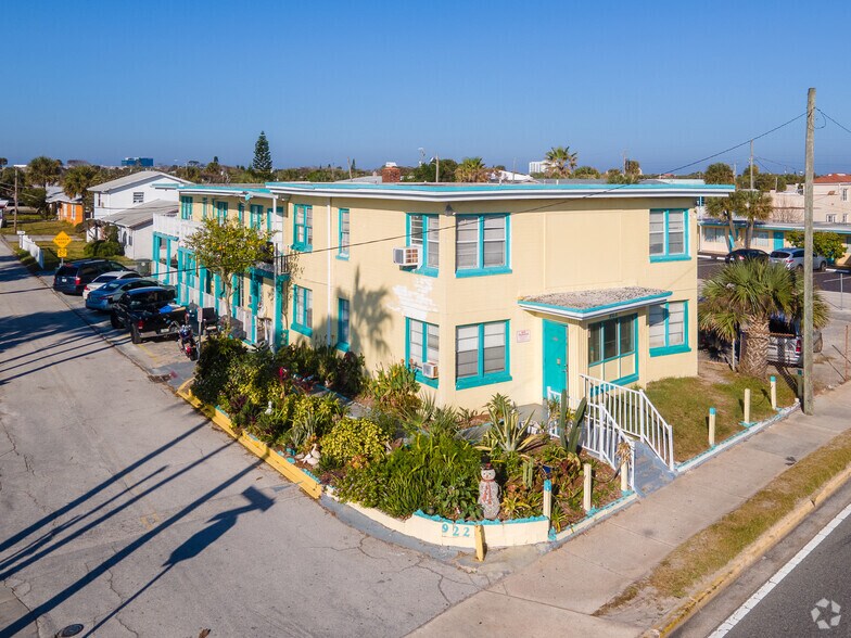 922 S Atlantic Ave, Daytona Beach, FL à vendre - Photo de l’immeuble – Image 2 sur 6