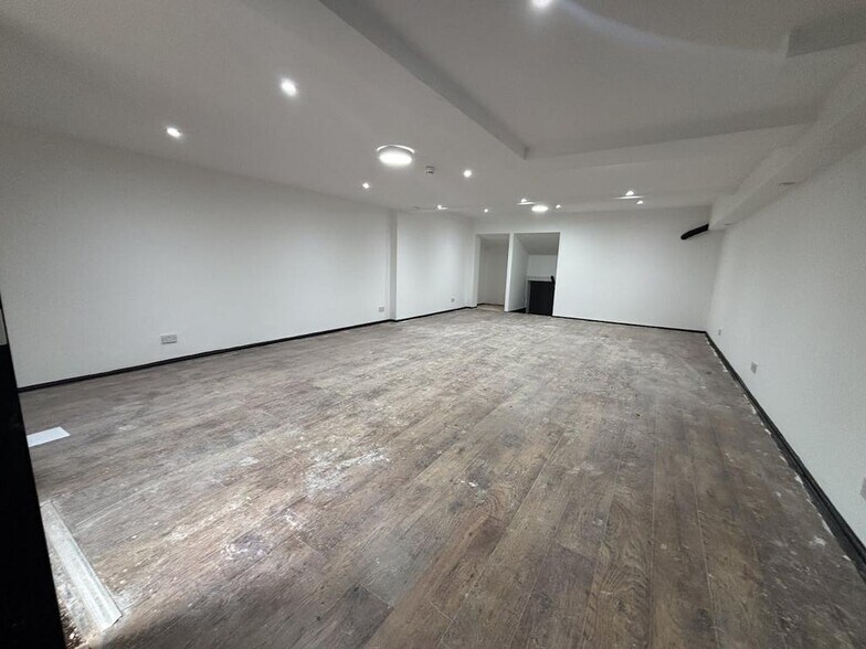 36 Piccadilly, Stoke On Trent à louer - Photo de l’immeuble – Image 3 sur 9