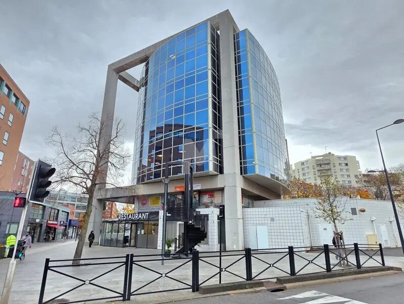 Bureau dans Évry-Courcouronnes à vendre Photo de l’immeuble– Image 1 sur 17