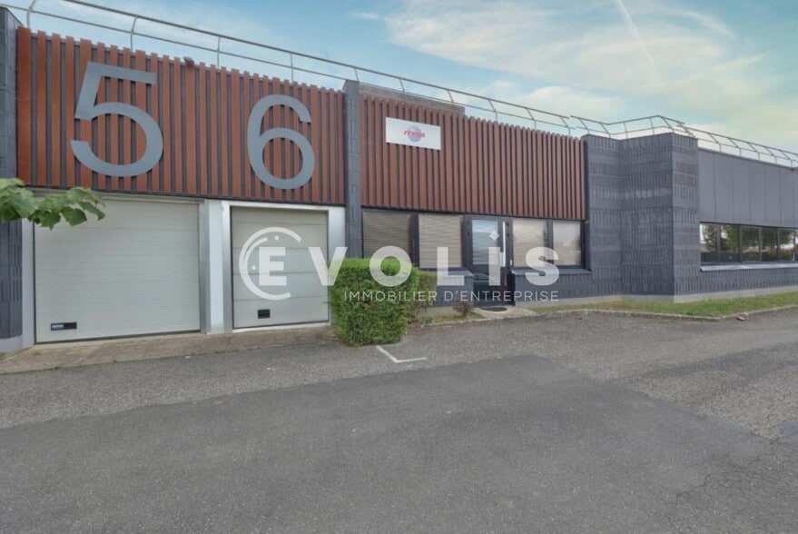 Local d’activités dans Villebon Sur Yvette à louer - Photo de l’immeuble – Image 3 sur 11