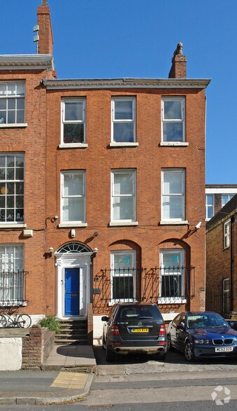 Ardwick Green portefeuille de 4 biens à vendre sur LoopNet.fr - Photo de l’immeuble – Image 3 sur 13