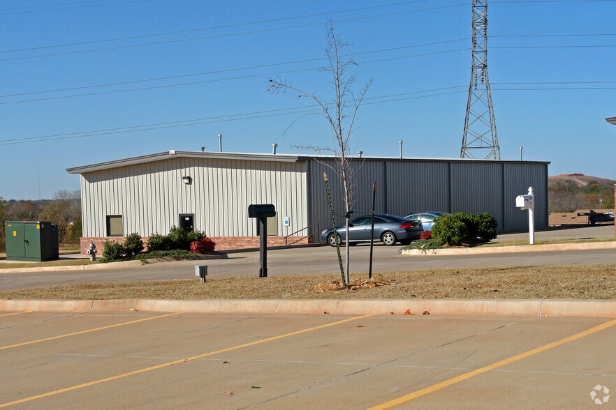 1289 N Air Depot Blvd, Oklahoma City, OK à vendre - Photo de l’immeuble – Image 2 sur 3