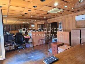 Bureaux/Local commercial dans Barcelone, Barcelona à louer Photo intérieure– Image 1 sur 17