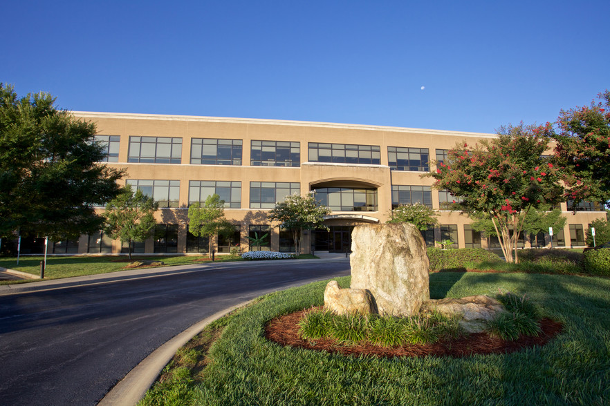 7 Independence Pt, Greenville, SC à louer - Photo principale – Image 1 sur 2