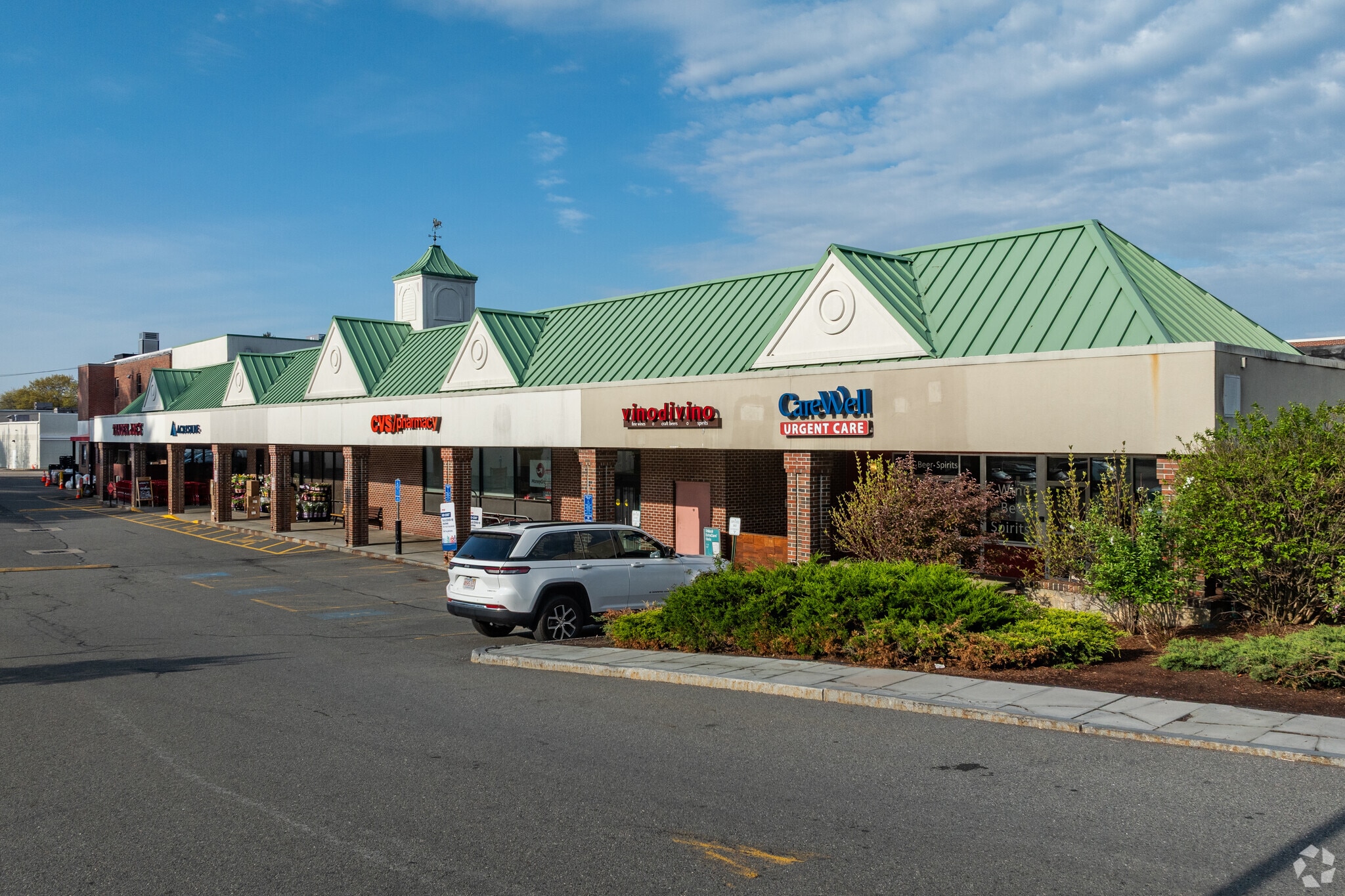 922-958 Highland Ave, Needham, MA à louer Photo principale– Image 1 sur 5