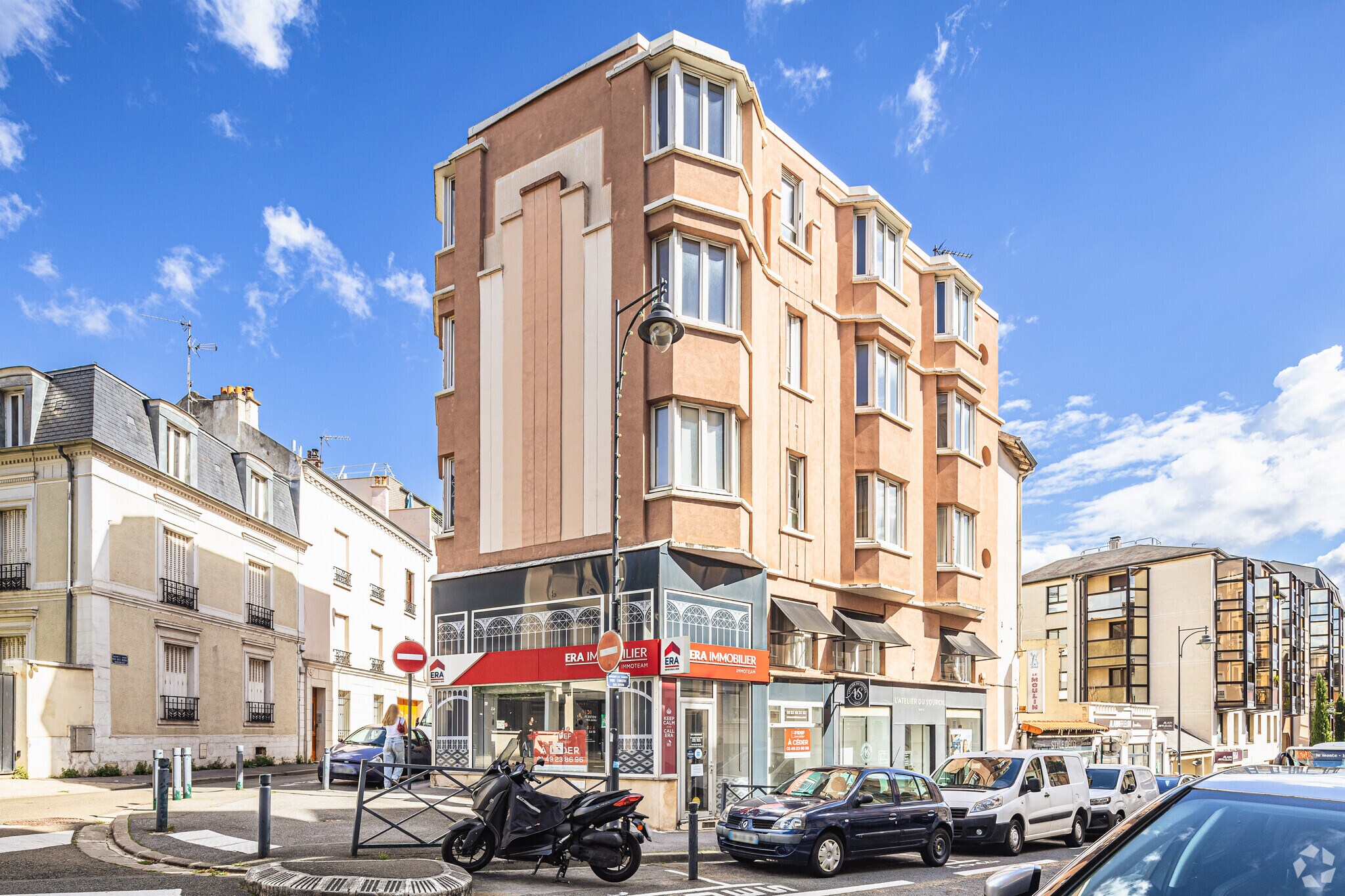 Local commercial dans Nogent-sur-Marne à louer Photo principale– Image 1 sur 3